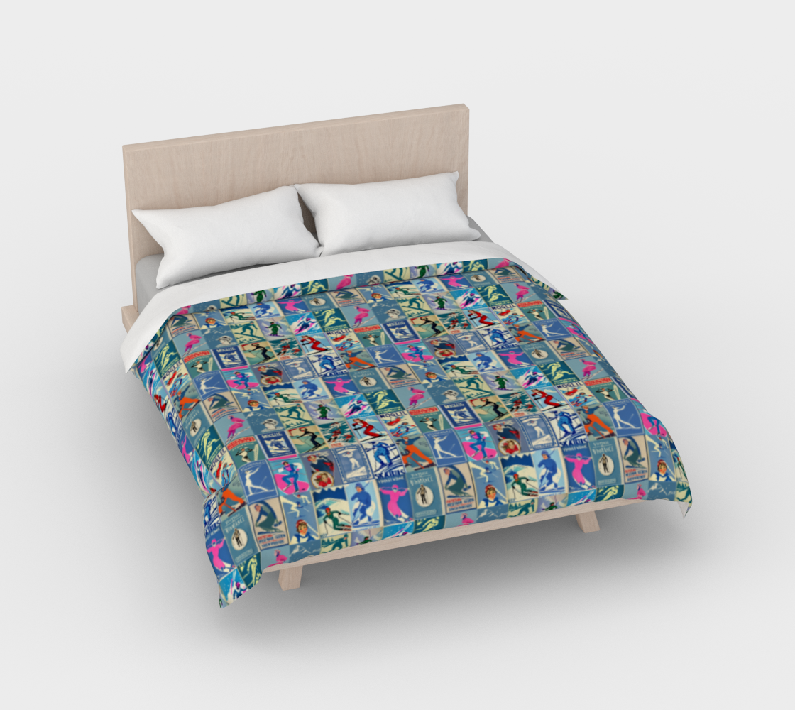 Housse de couette au style vintage Femme Ski en bleu Art Collage pour le plus agréable des sommeils. Fabriqué en 100% coton de qualité au Canada