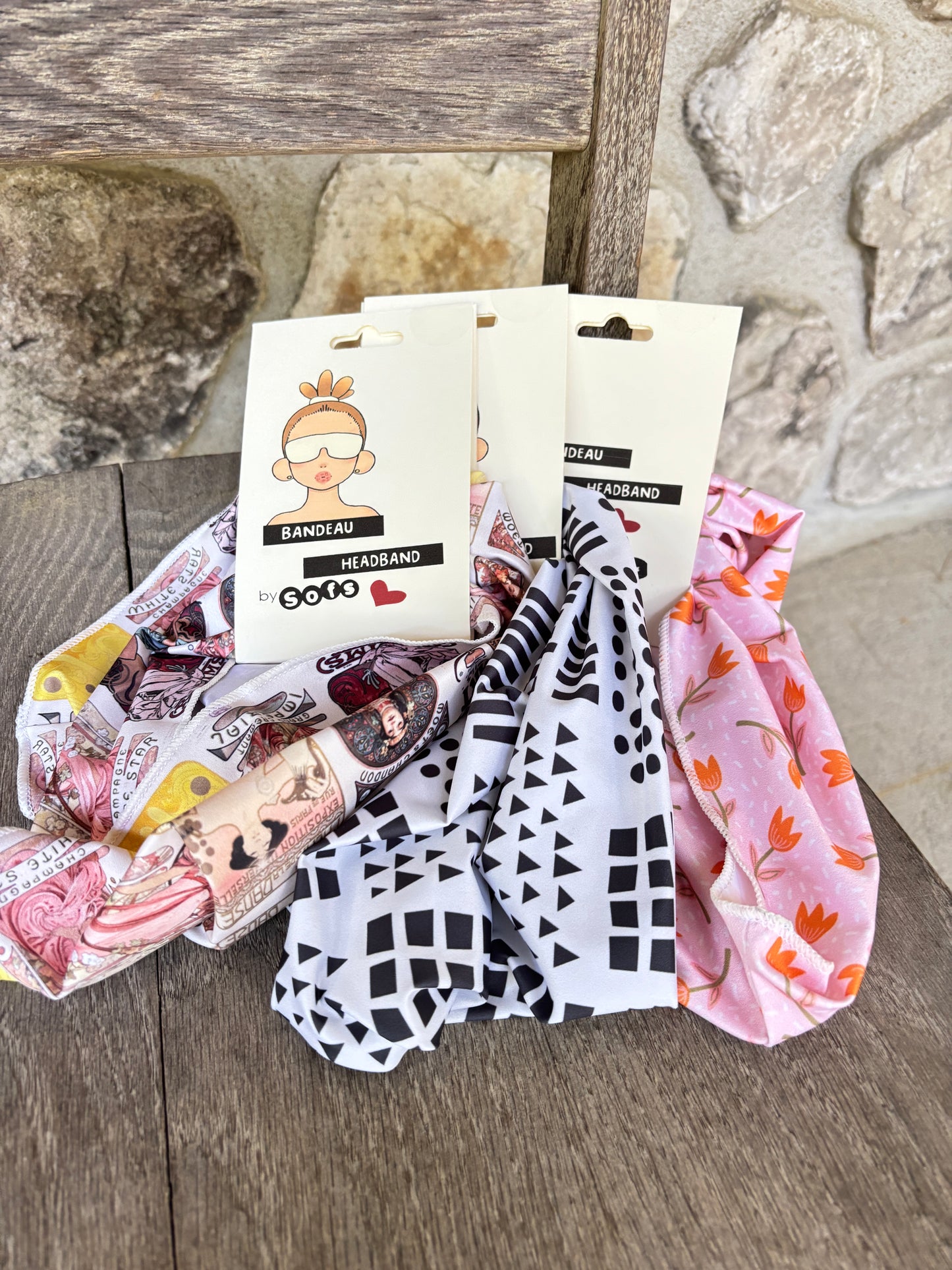 Bandeau ou foulard en galets et pierres. Doux et blanc, fabriqué au Canada, cadeau parfait pour tous.
