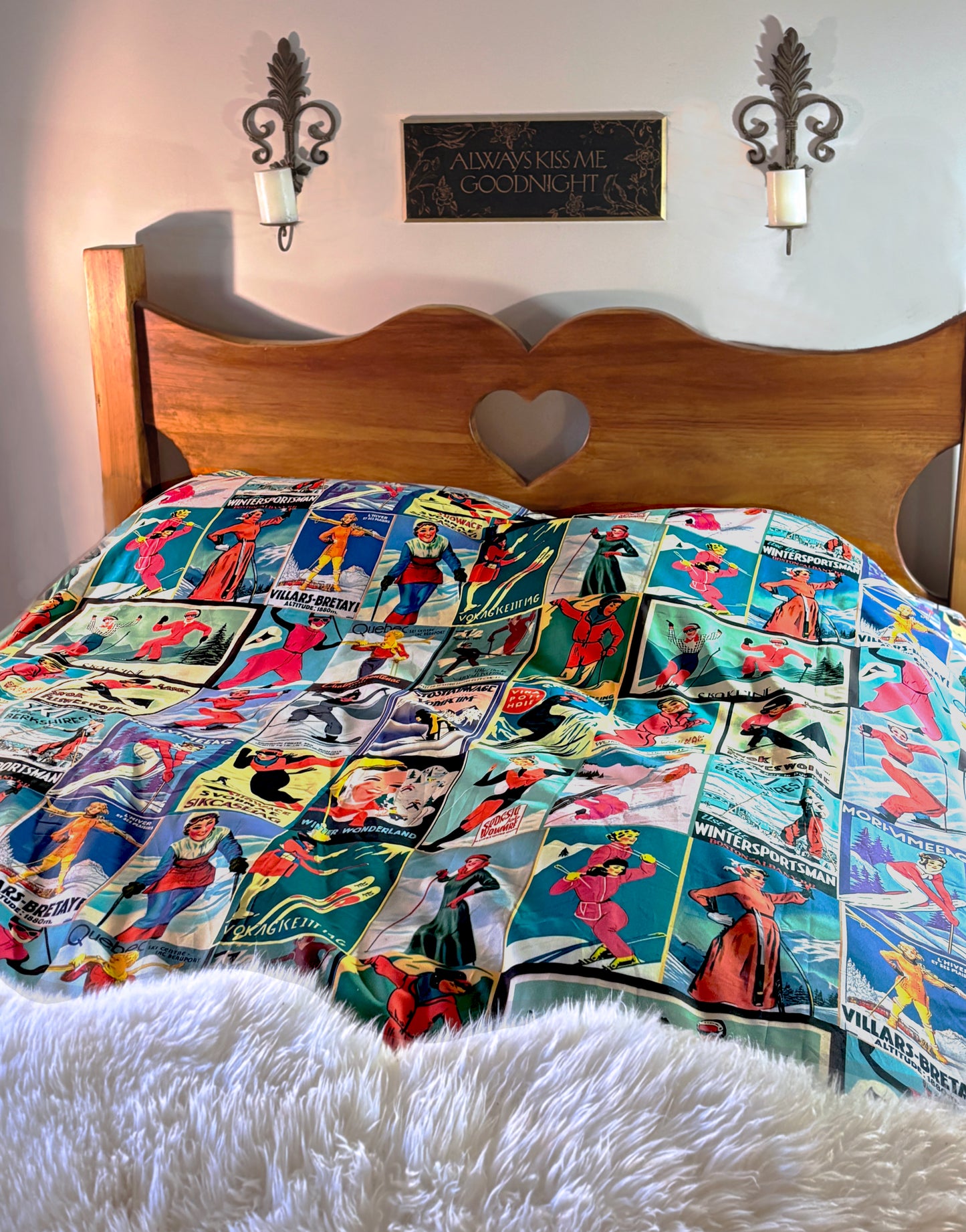 Housse de couette au style vintage femme Ski en rouge Collage pour le plus agréable des sommeils. Fabriqué en 100% coton de qualité au Canada