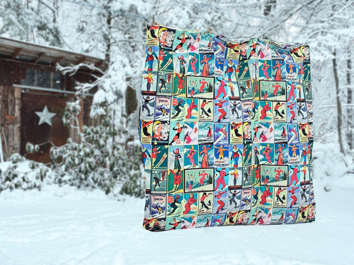 Housse de couette au style vintage femme Ski en rouge Collage pour le plus agréable des sommeils. Fabriqué en 100% coton de qualité au Canada